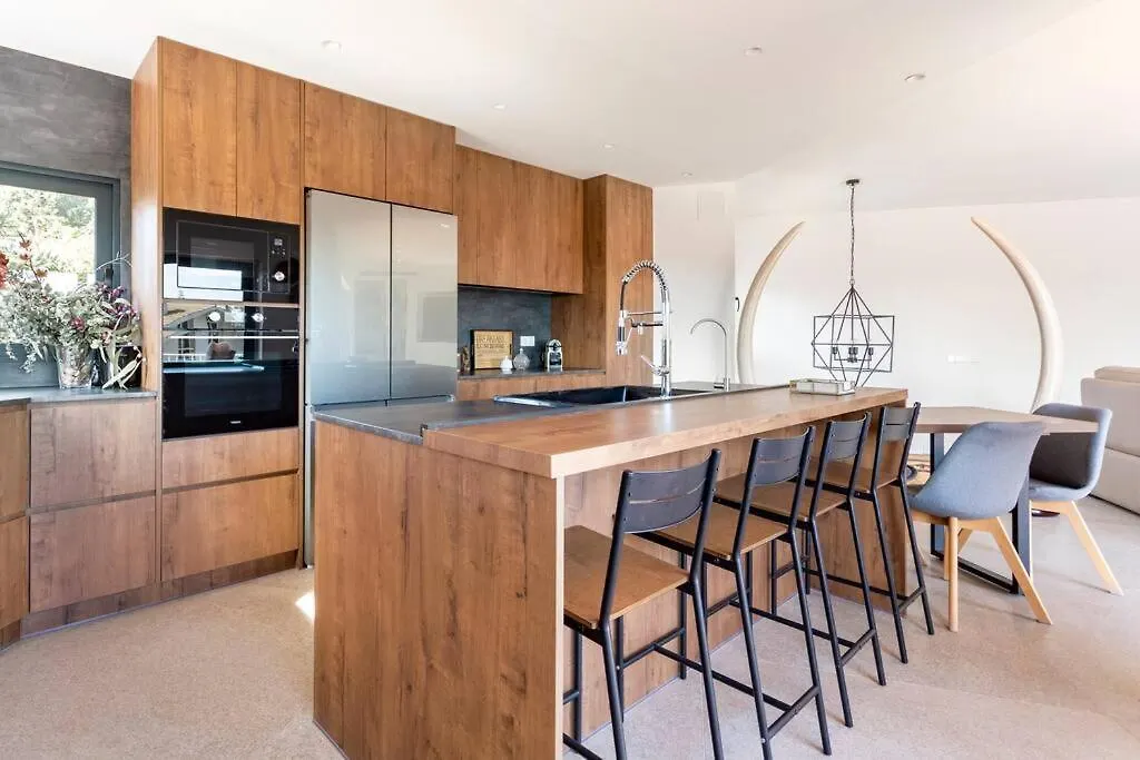 Villa Sentiu. Hermoso Chalet غافا بيت للعطل